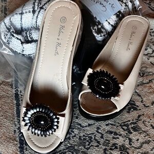 Helen's Heart Cream Open-Toe Sandals